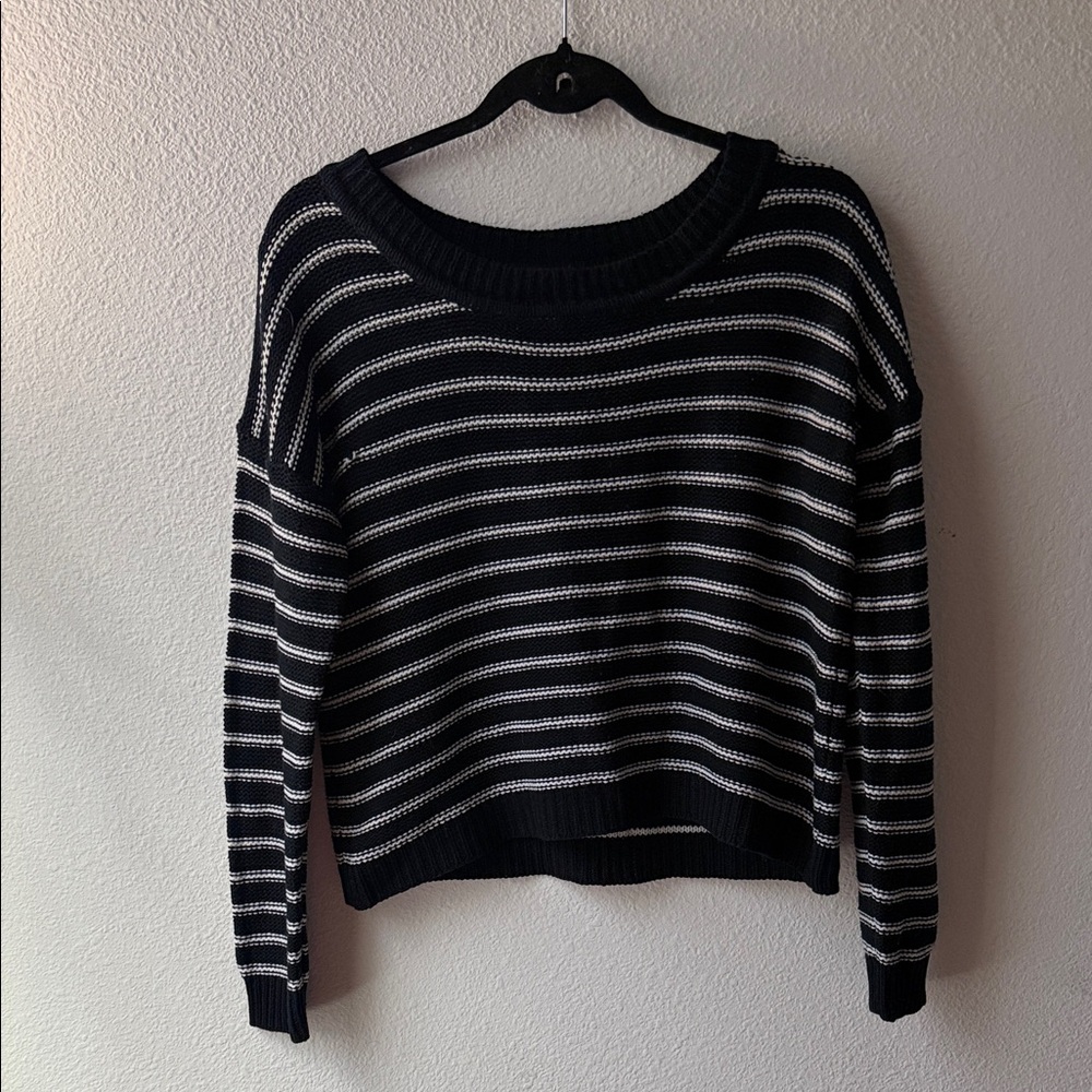 Rue21 Black and White Striped Crew Neck Sweater